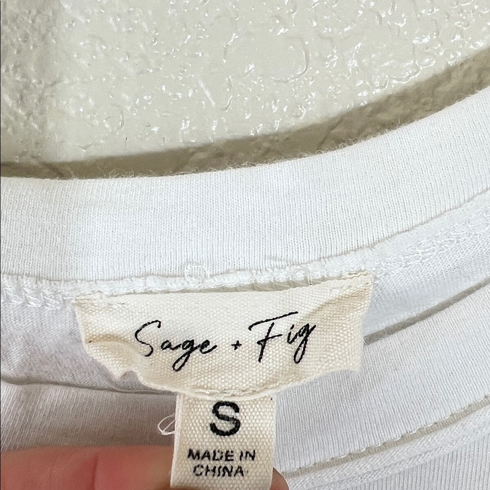 Sage + Fig color block Peace Appliqué T-shirt size small - Picture 5 of 9